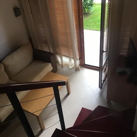 Private Ravda-emerald * Ravda