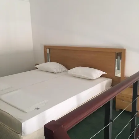 Private Ravda-emerald Ravda